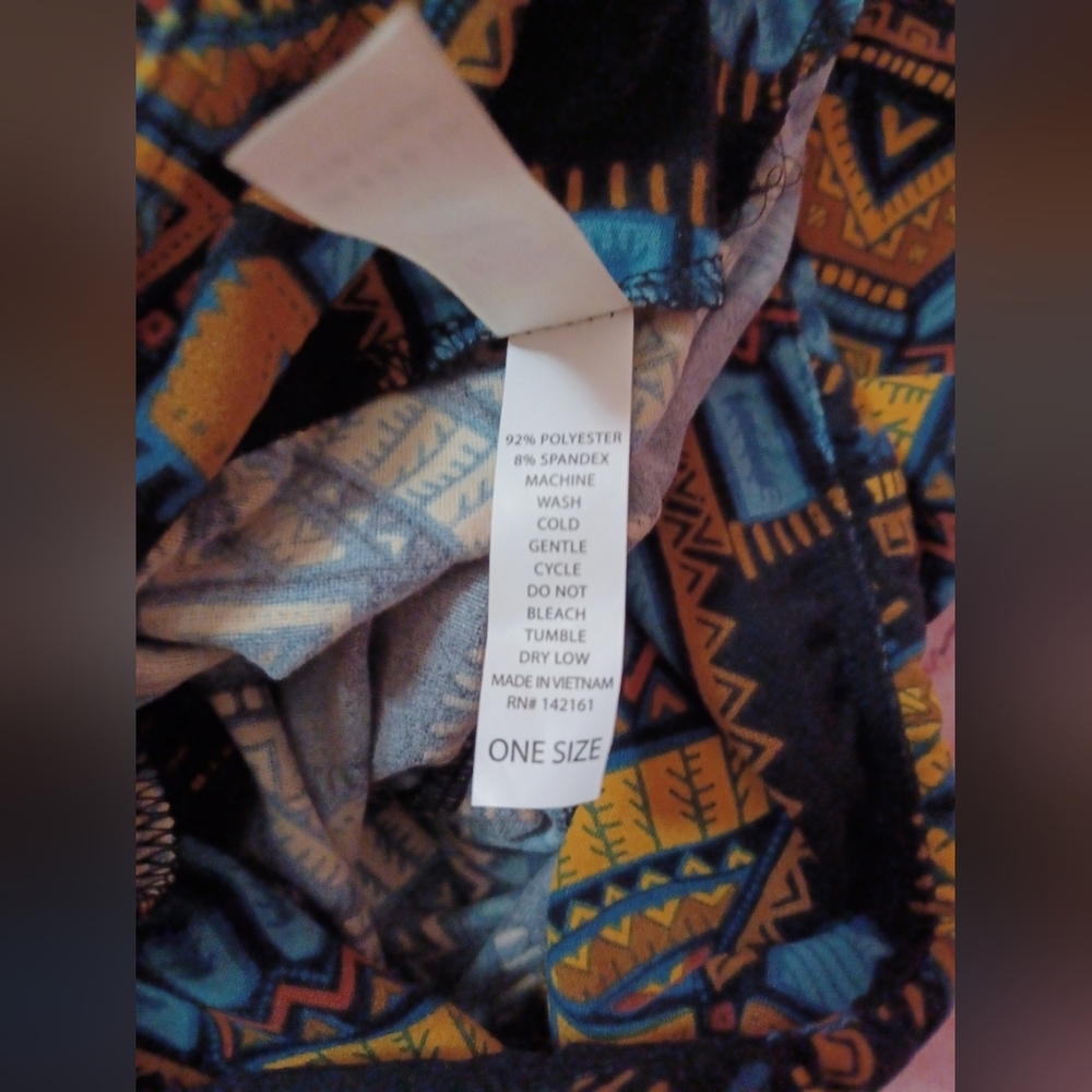 🤍 EUC LuLaRoe Native Eagle Leggings Size OS - Picture 5 of 6